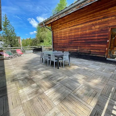 4 Avec Grande Terrasse Apartman *